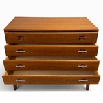 Commode RY250 par Hans J. Wegner_Ry Mobler_1965 4