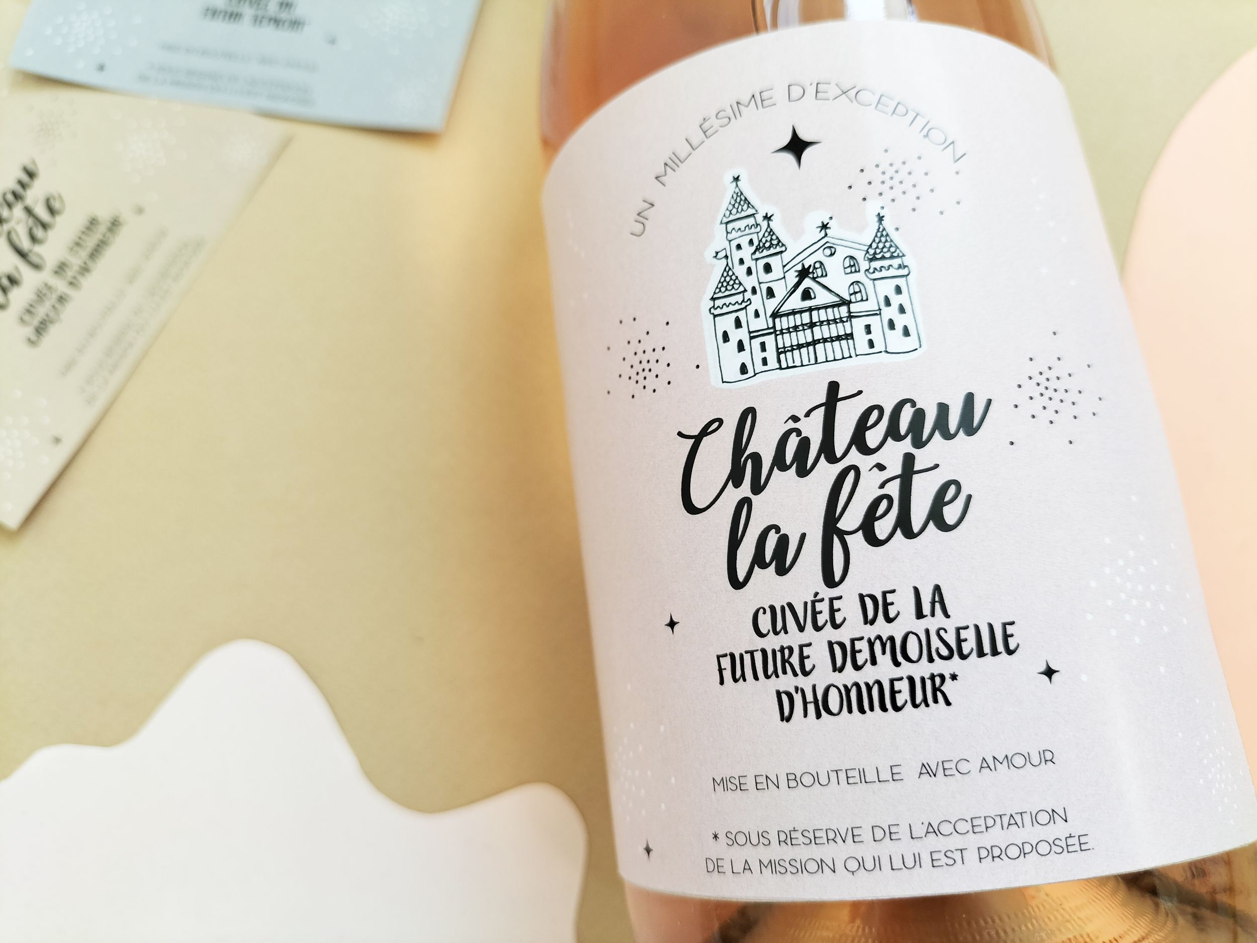 etiquette château vin demoiselle honneur 06