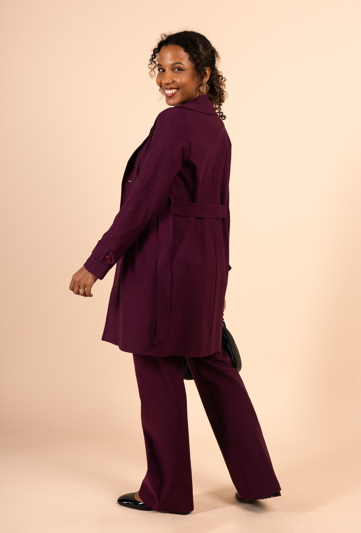 trench-aubergine-stretch_violet_67335088236df