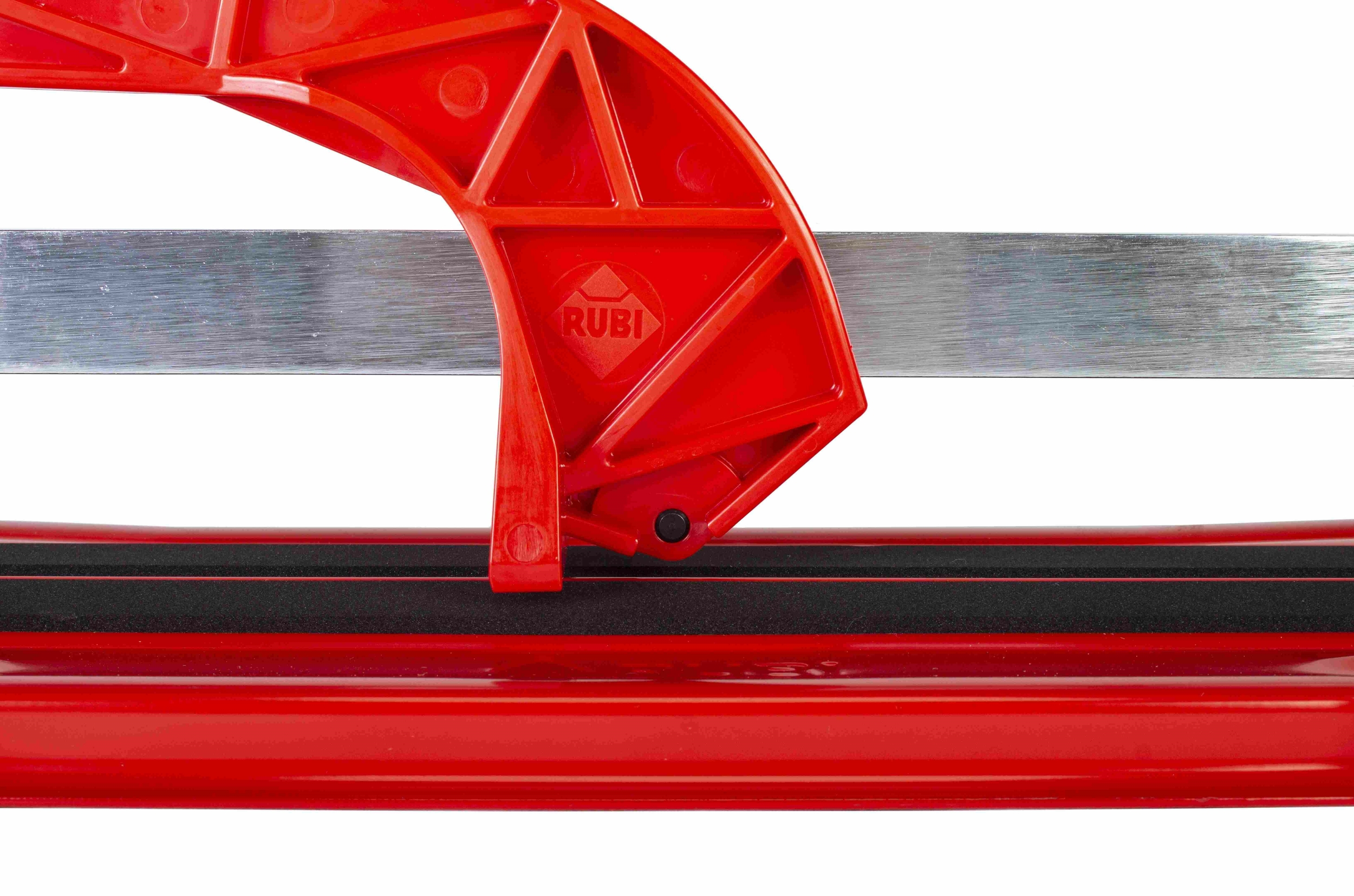 25956-coupe-carreau-basic-60-rubi-(5)