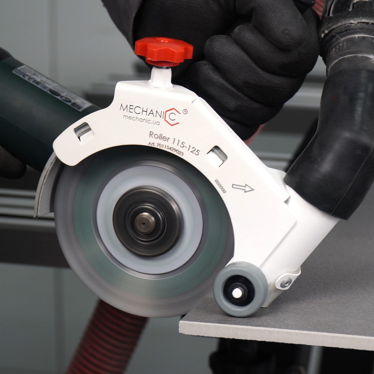 support-de-decoupe-meuleuse-avec-roulette-roller-distar-5