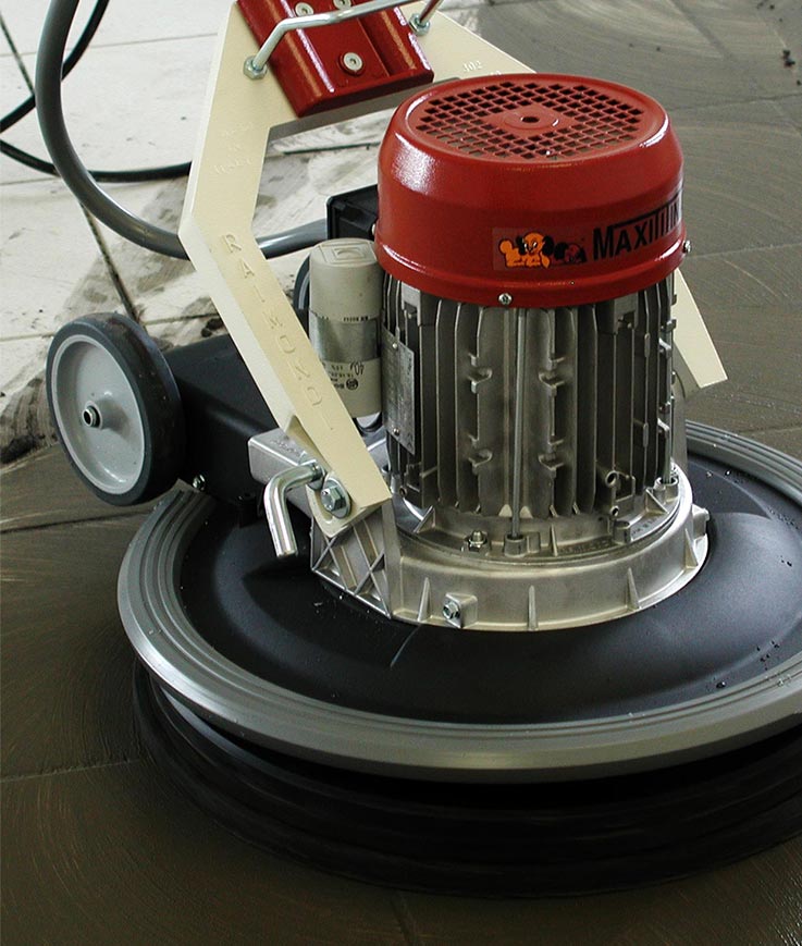 monobrosse-maxititina-raimondi-3-1