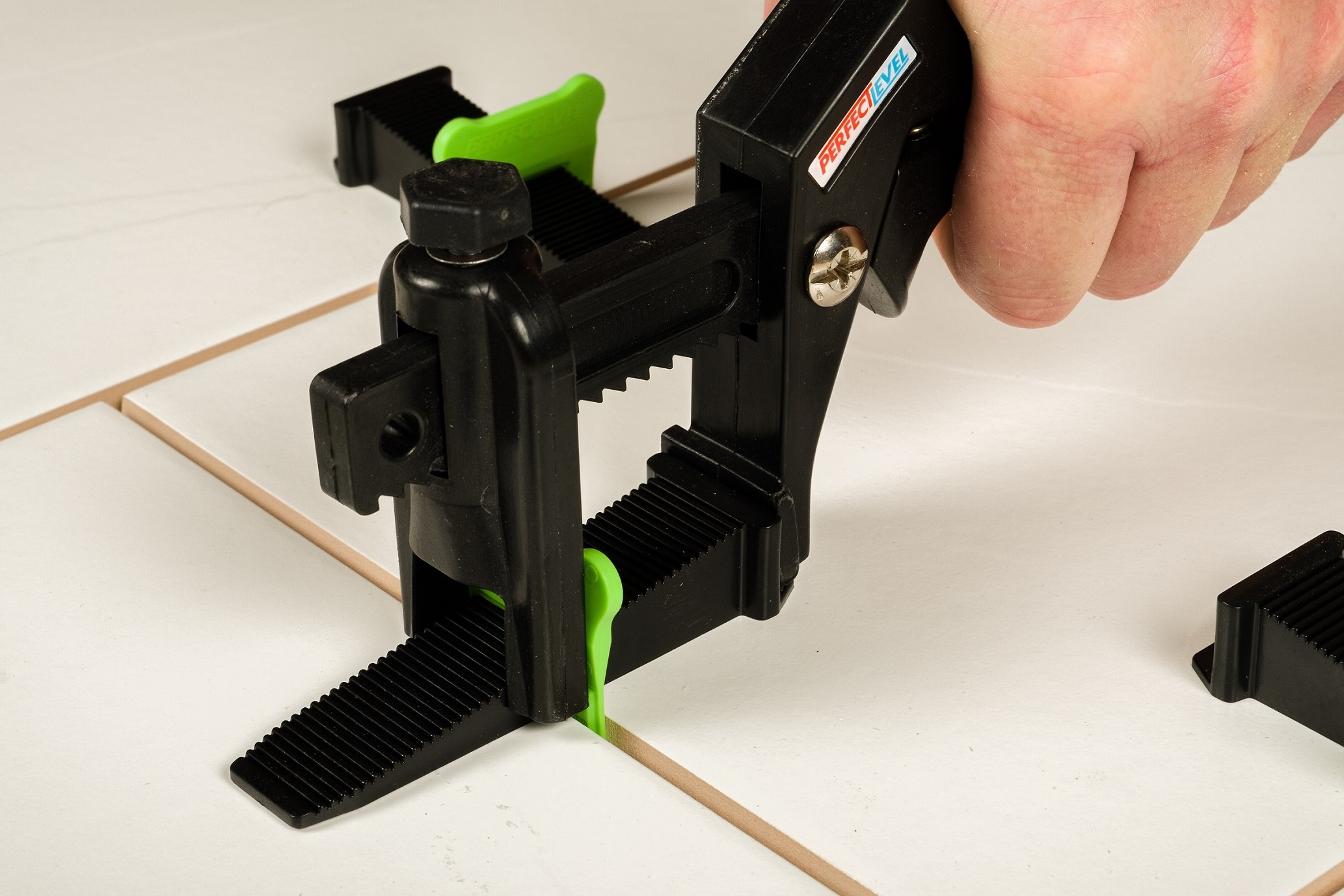 croisillon-auto-nivelant-pro-carrelage-(11)