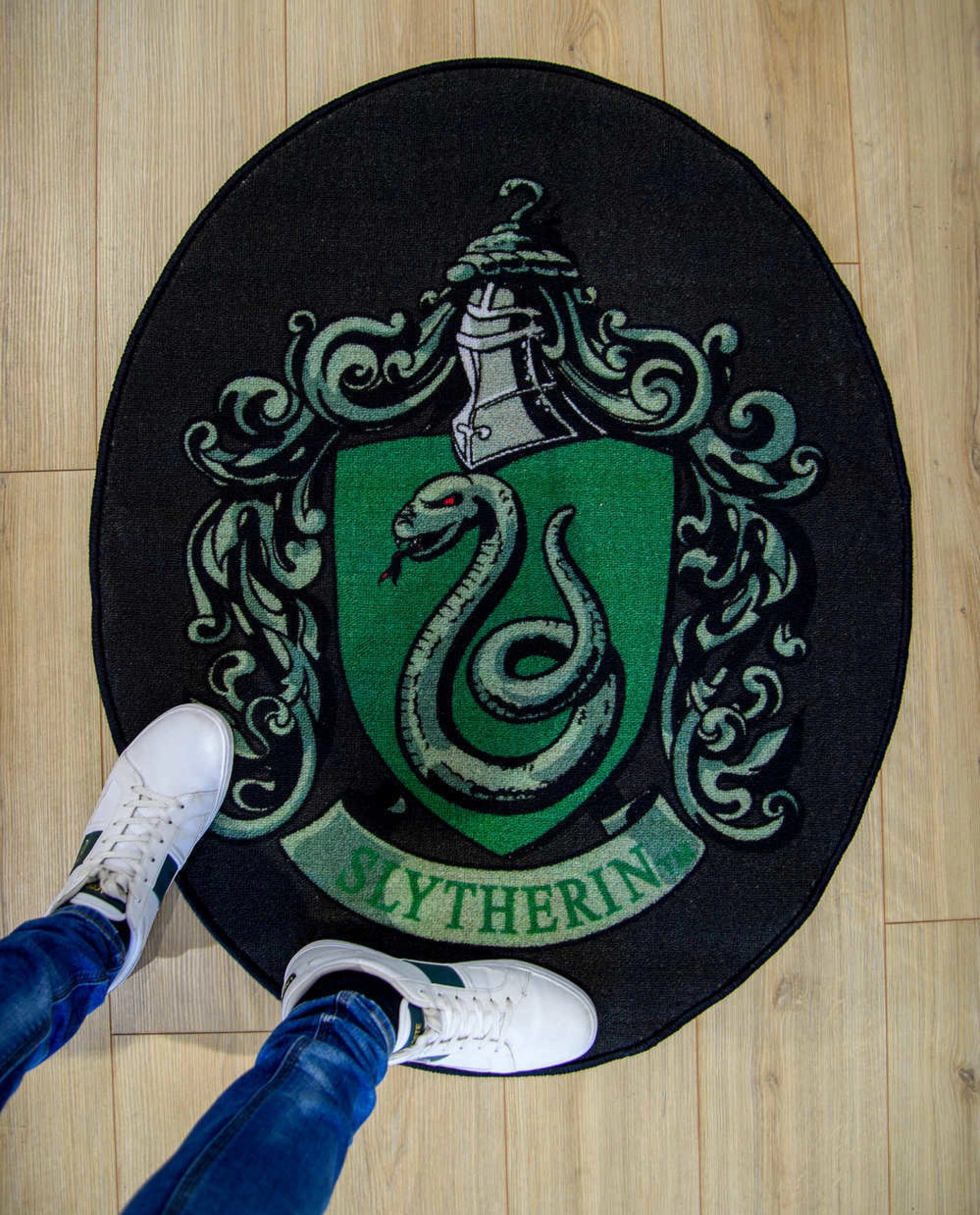 Harry_Potter_Slytherin_Crest_Oval_Rug_13_1742826840