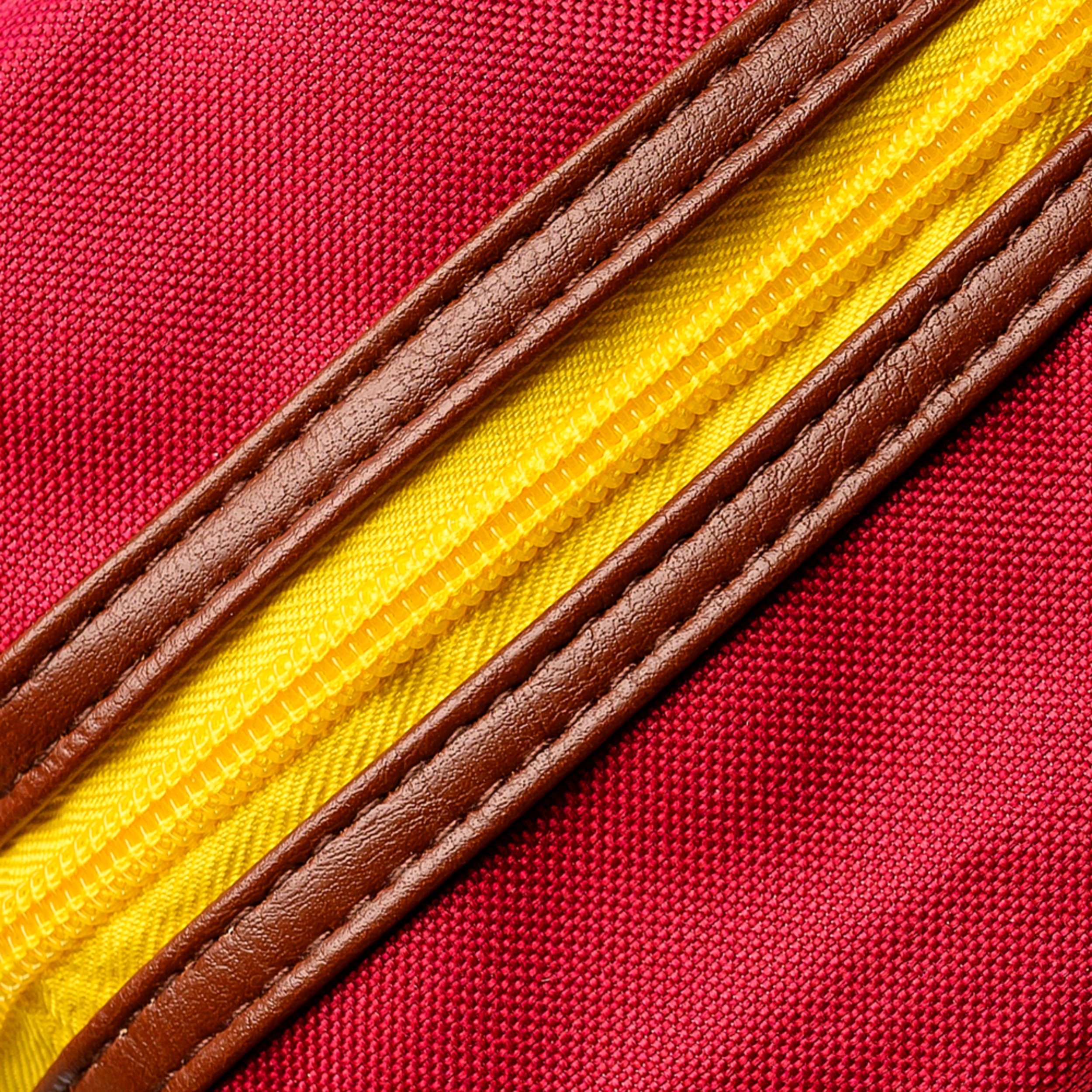 Harry_Potter_HogwartsExpress_Washbag_3_1746794425