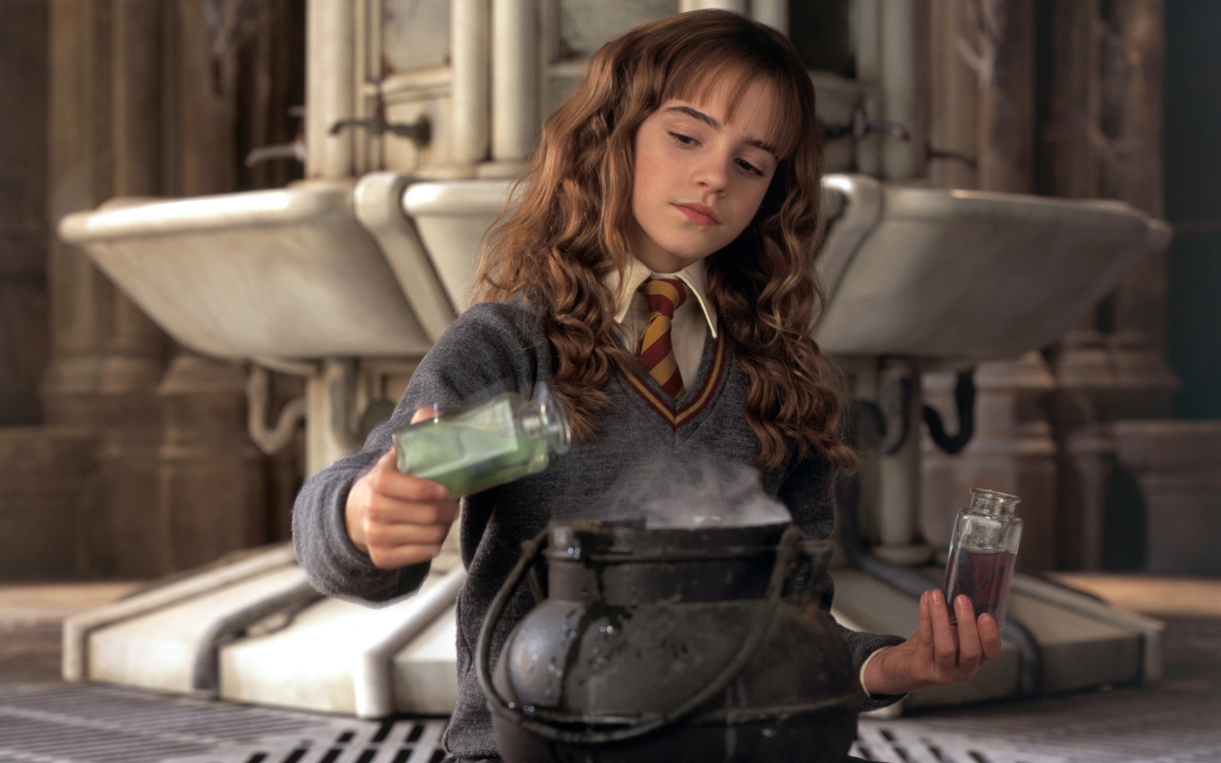 604851-Harry-Potter-Hermione-Granger-Emma-Watson-4K