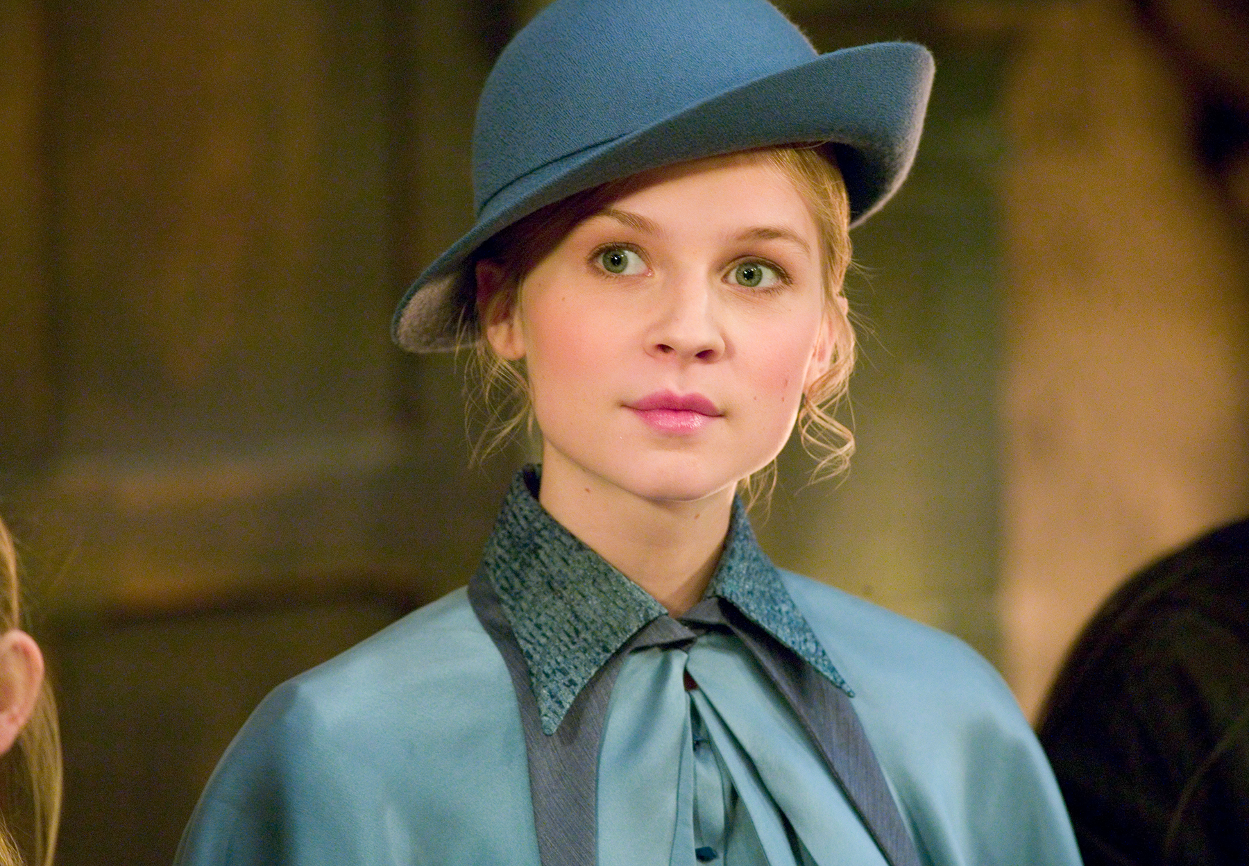 fleur-delacour_1_1800x1248