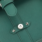 sacaf8mq1w-sacaf8mq1w-10-sac-a-main-elegance-serpentard-avec-breloque