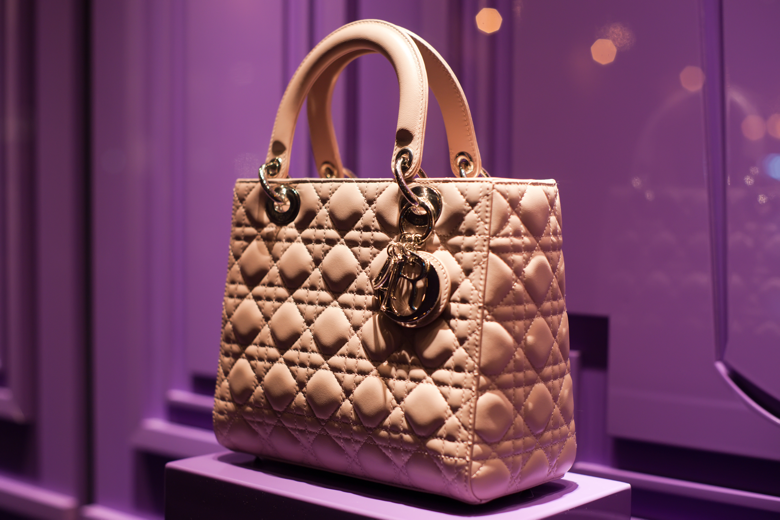 Accessoires et sacs de luxe vintage authentifiés