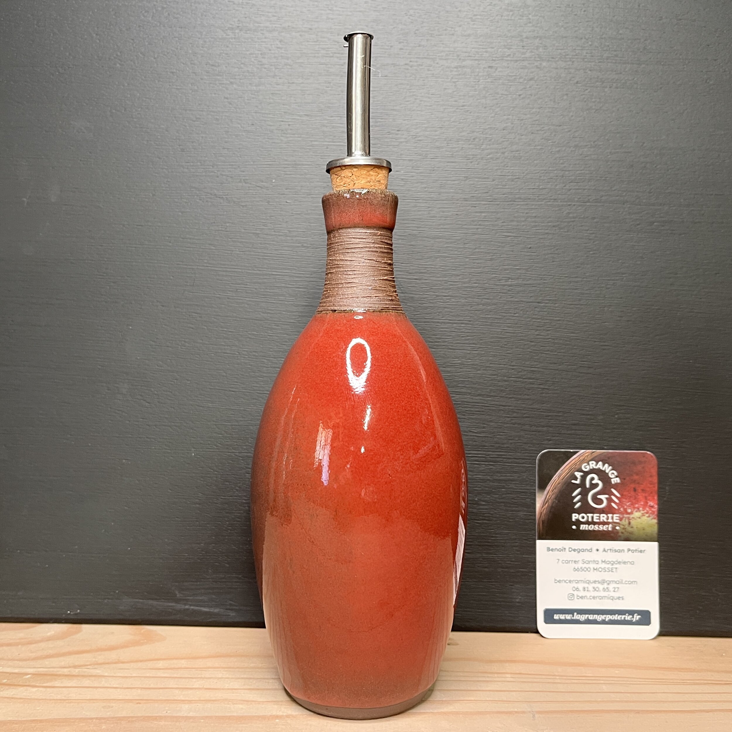 Huilier rouge HL01