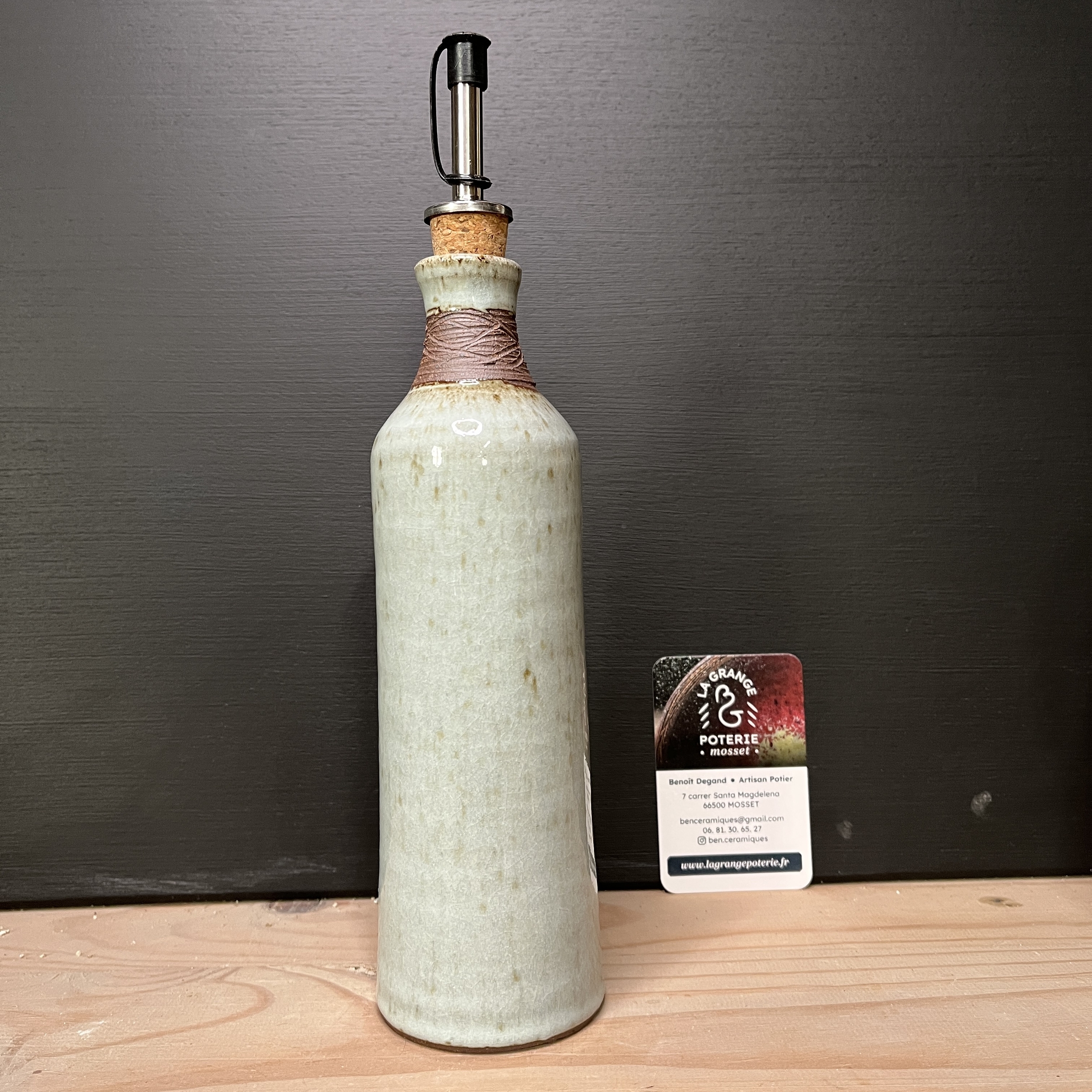 huilier blanc en grès
