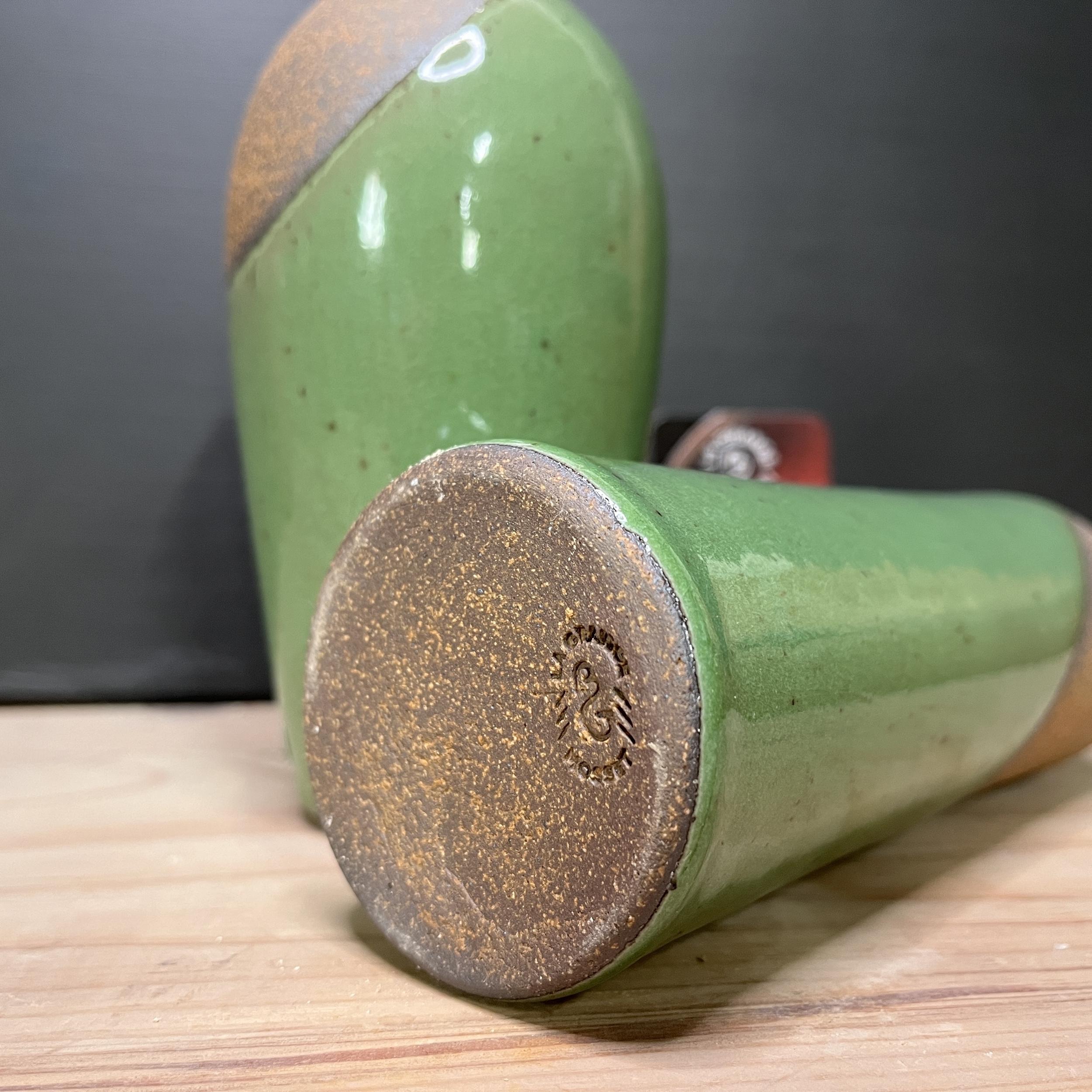 Huiliers verts en grès