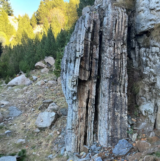 Stéatite pierre de talc Mosset col de Jau Pyrénées Orientales