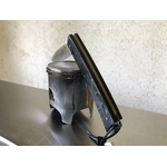 750-fibre-carbone-noir- debout