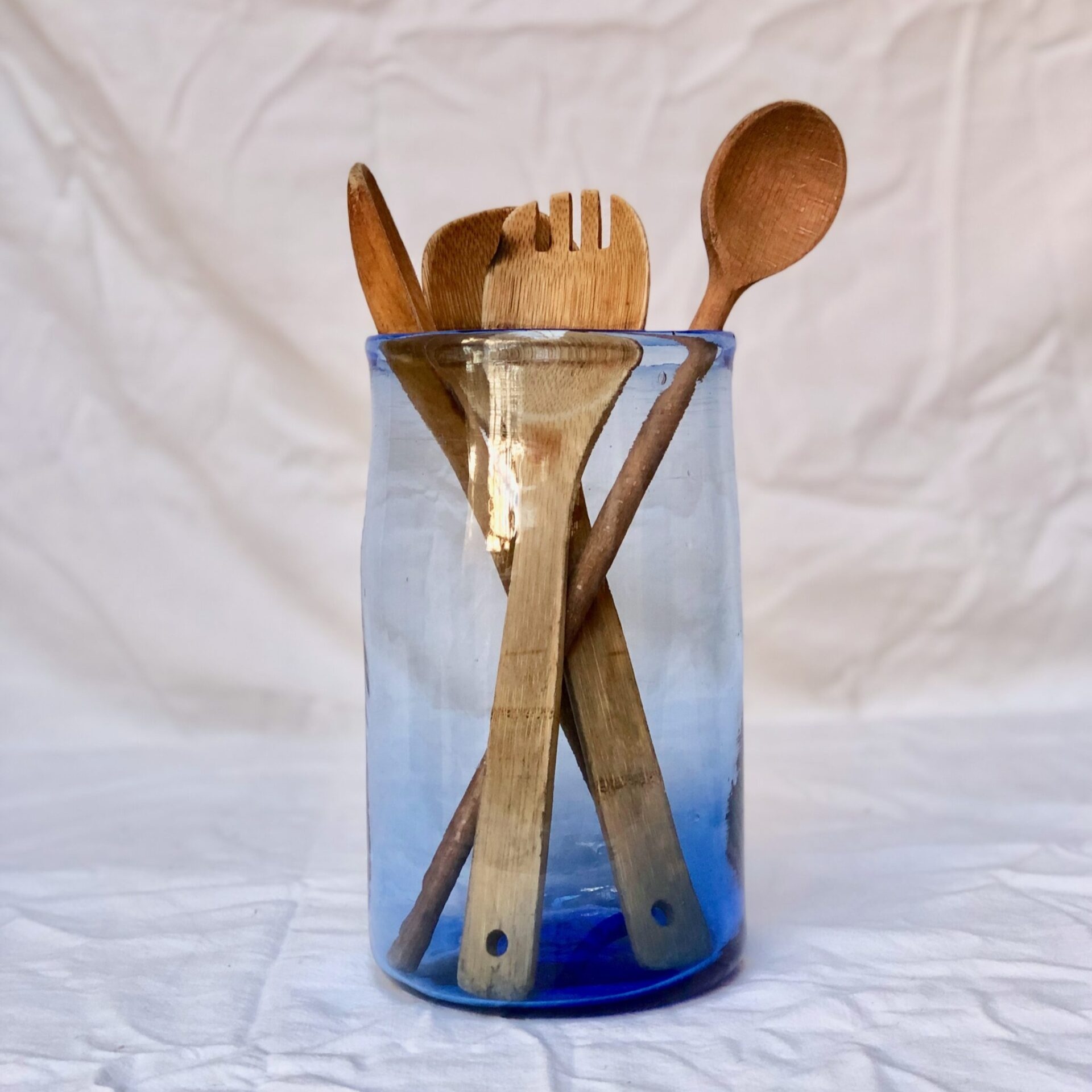 VASE-DROIT-LIGHT-BLUE-scaled