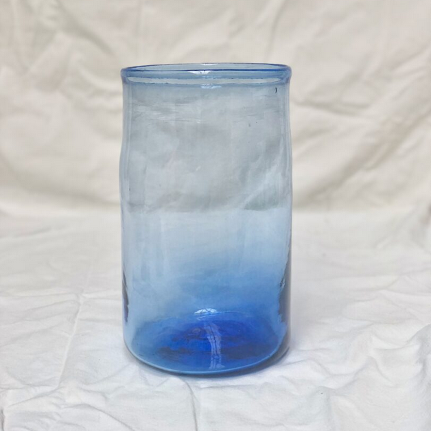 VASE-DROIT-LIGHT-BLUE-scaled-3