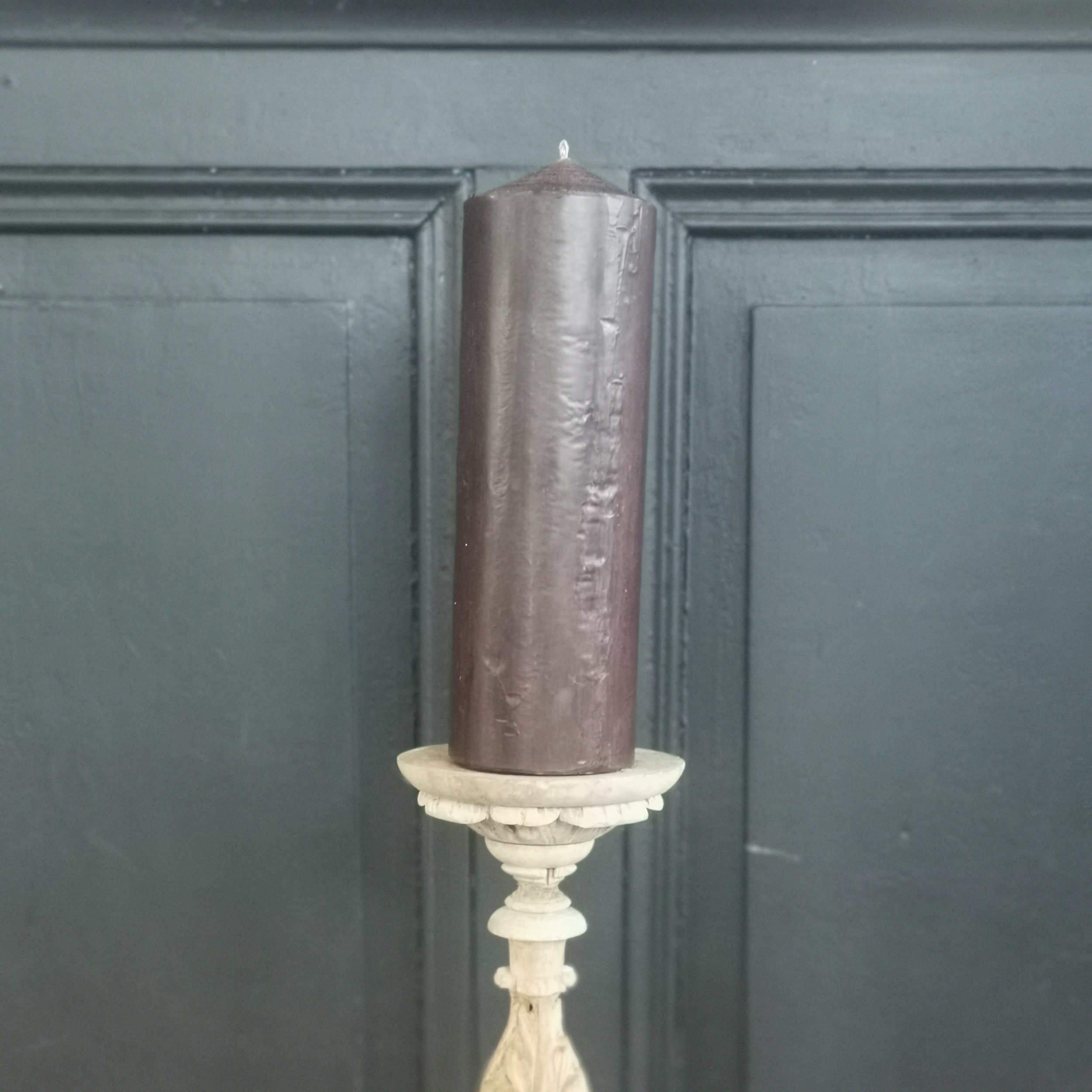 Cierge-cire-noire-7x20cm-ciergerie-des-premontres1