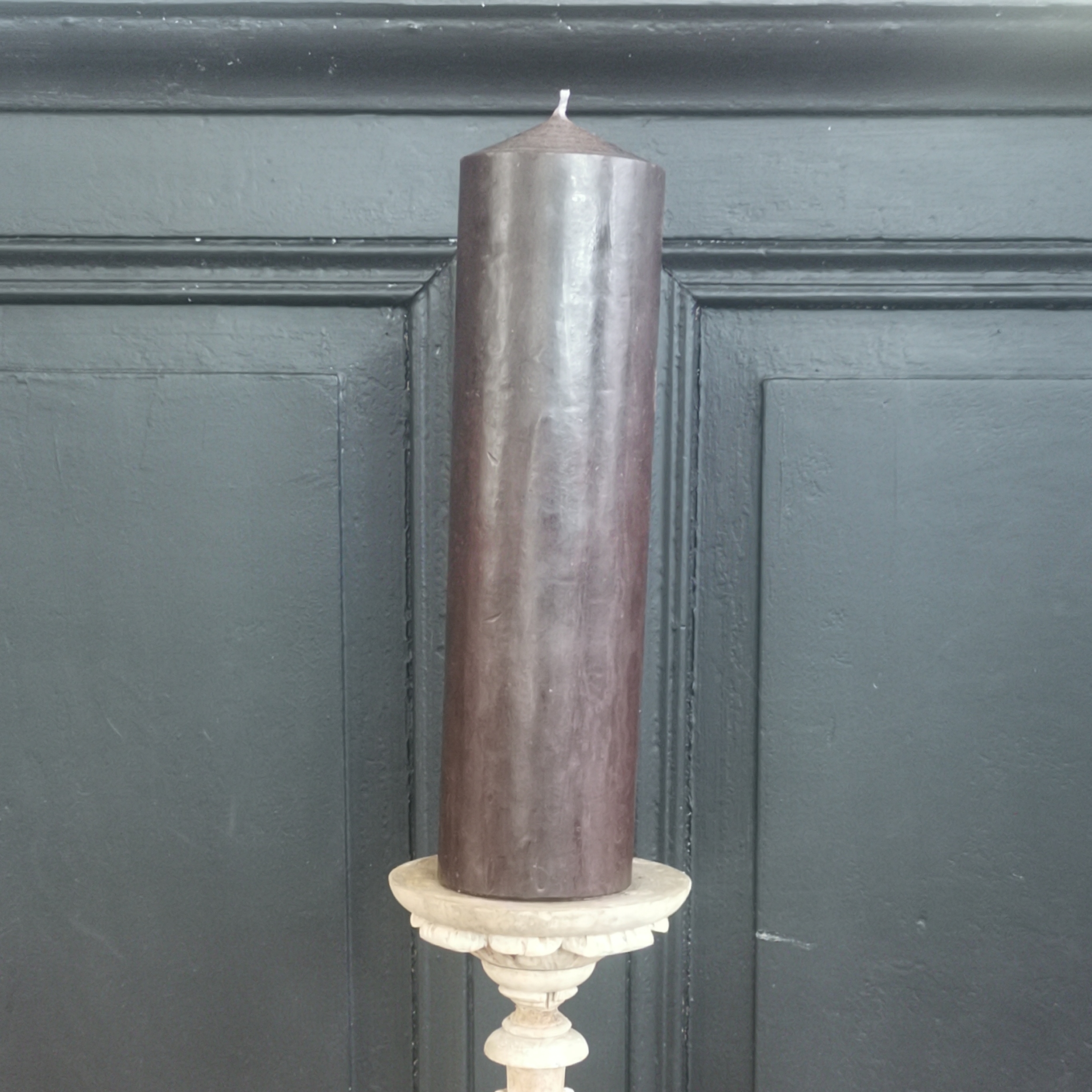 Cierge-cire-noire-7x25cm-ciergerie-des-premontres2