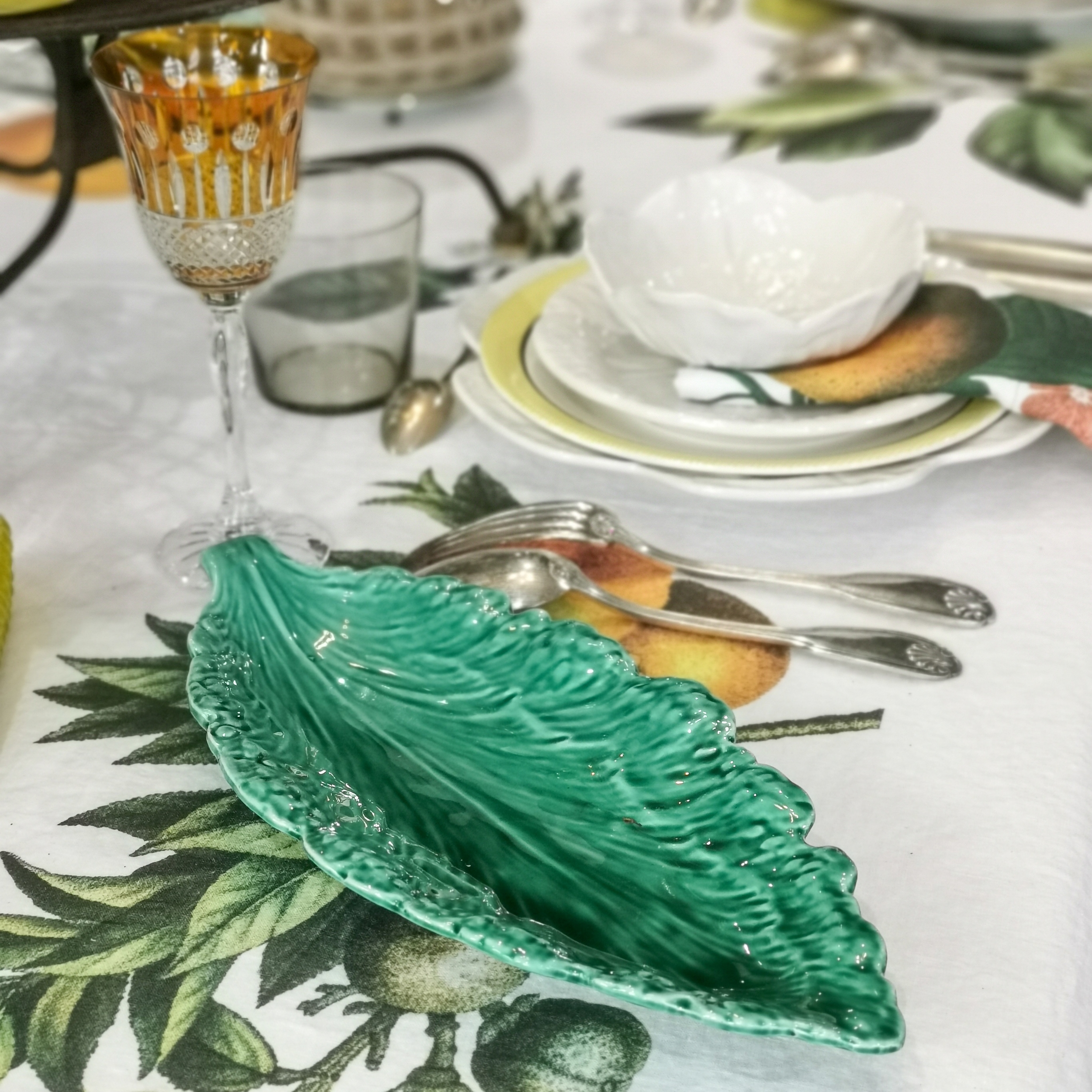 MR239-petit-plat-ravier-barbotine-sarreguemines-feuille-verte
