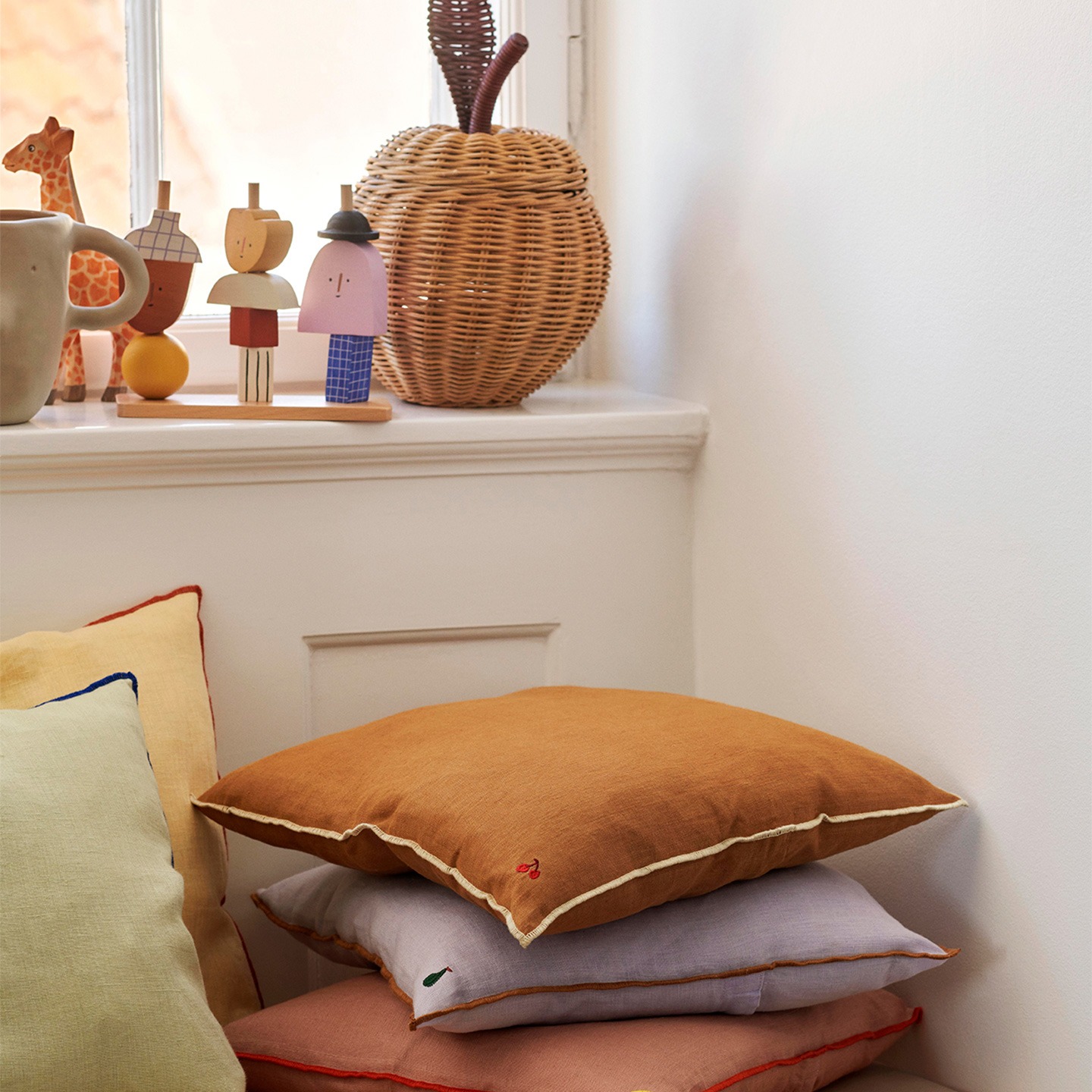 Apple-braided-storage-panier-de-rangement-pomme-ferm-living2