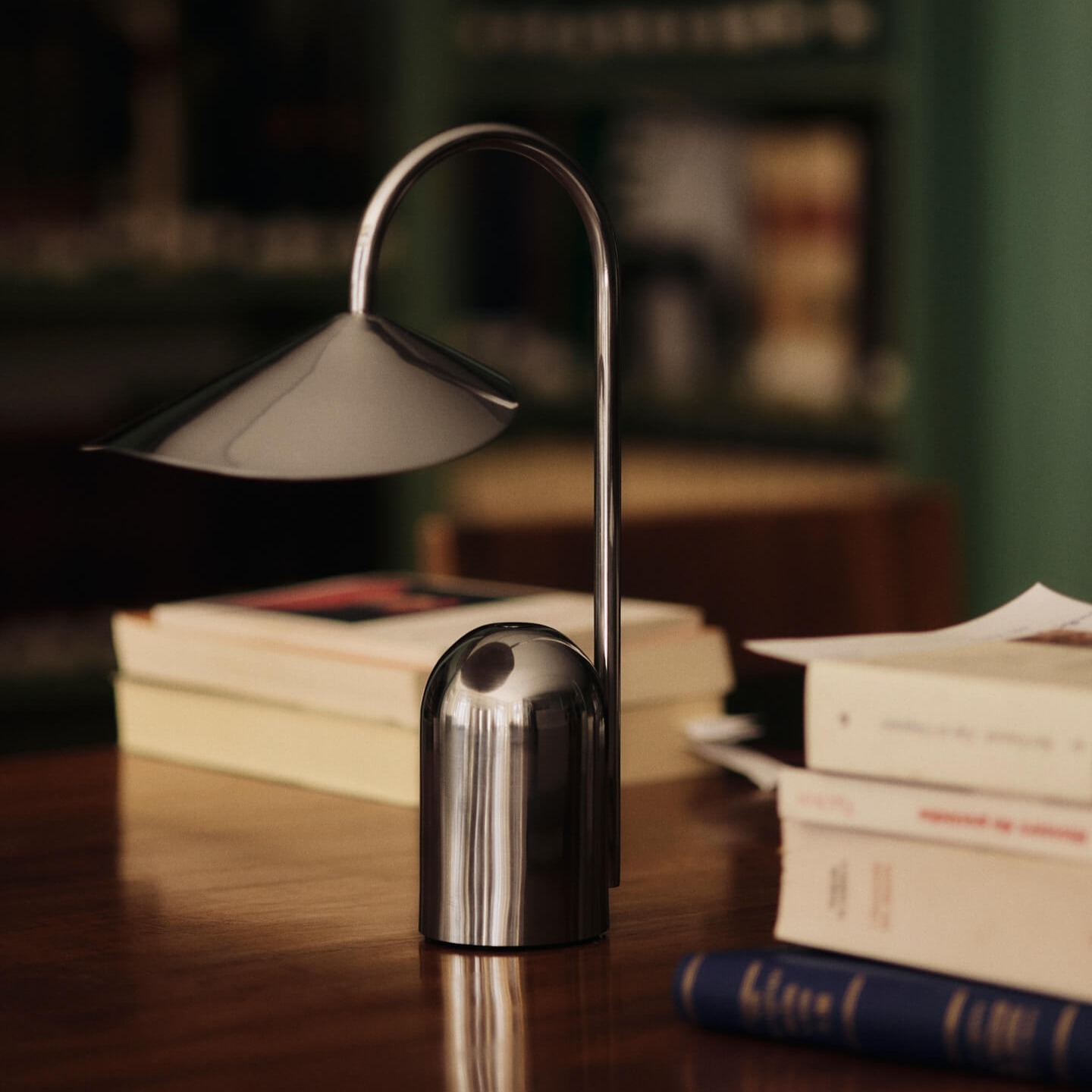 lampe-portable-arum-acier-inoxydable-ferm-living1
