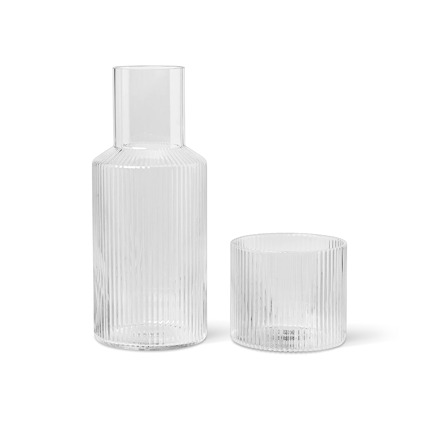 ensemble-carafe-verre-transparent-ripple-ferm-living