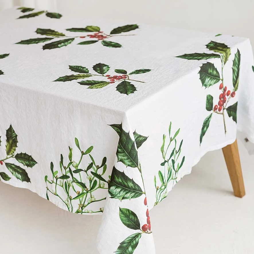 4006S-HMW-Linoroom-Tablecloth-Holly-and-Misletoe-Vertical-LR7