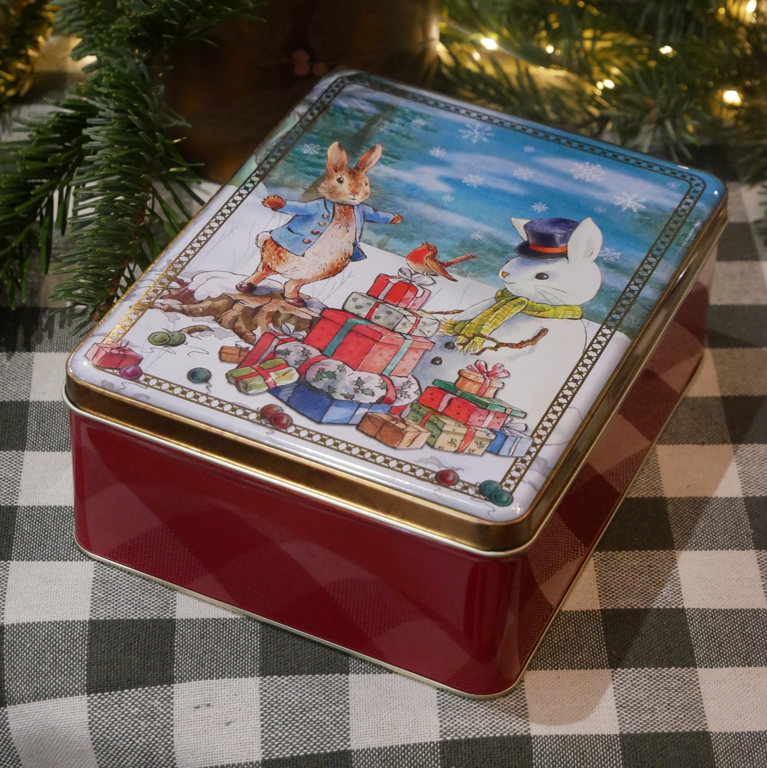 27E1957-Boite-metal-noel-peter-rabbit-pierre-lapin-2