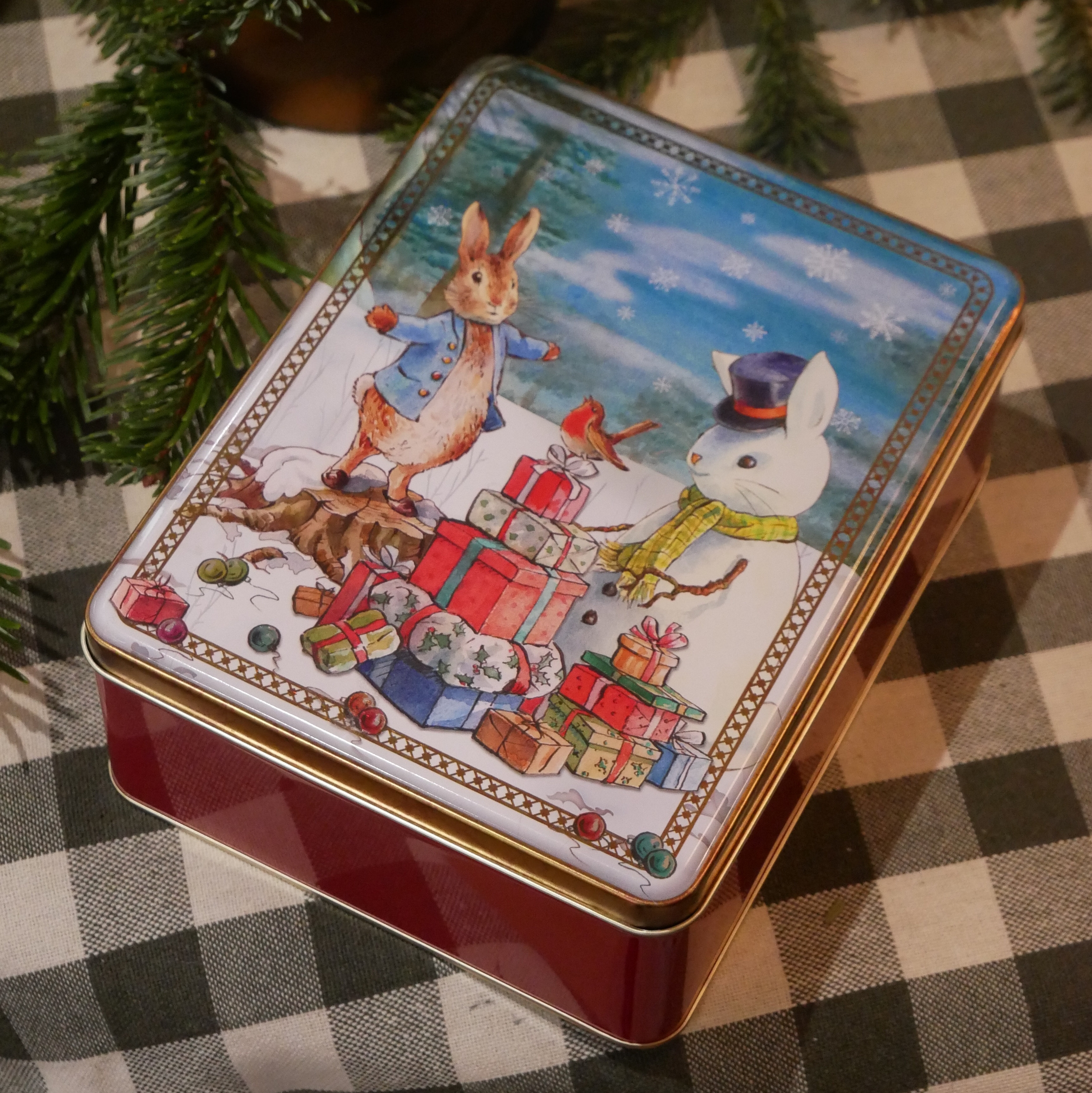 27E1957-Boite-metal-noel-peter-rabbit-pierre-lapin-1