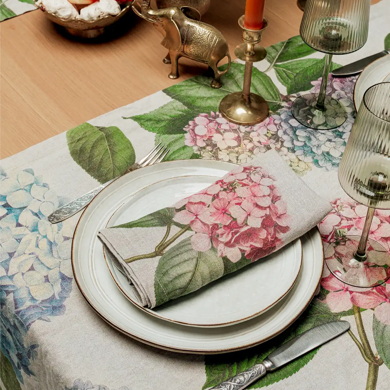 3002SU-HNP6-napkins-linen-6-serviettes-de-table-lin-hydrangeas-linoroom-6
