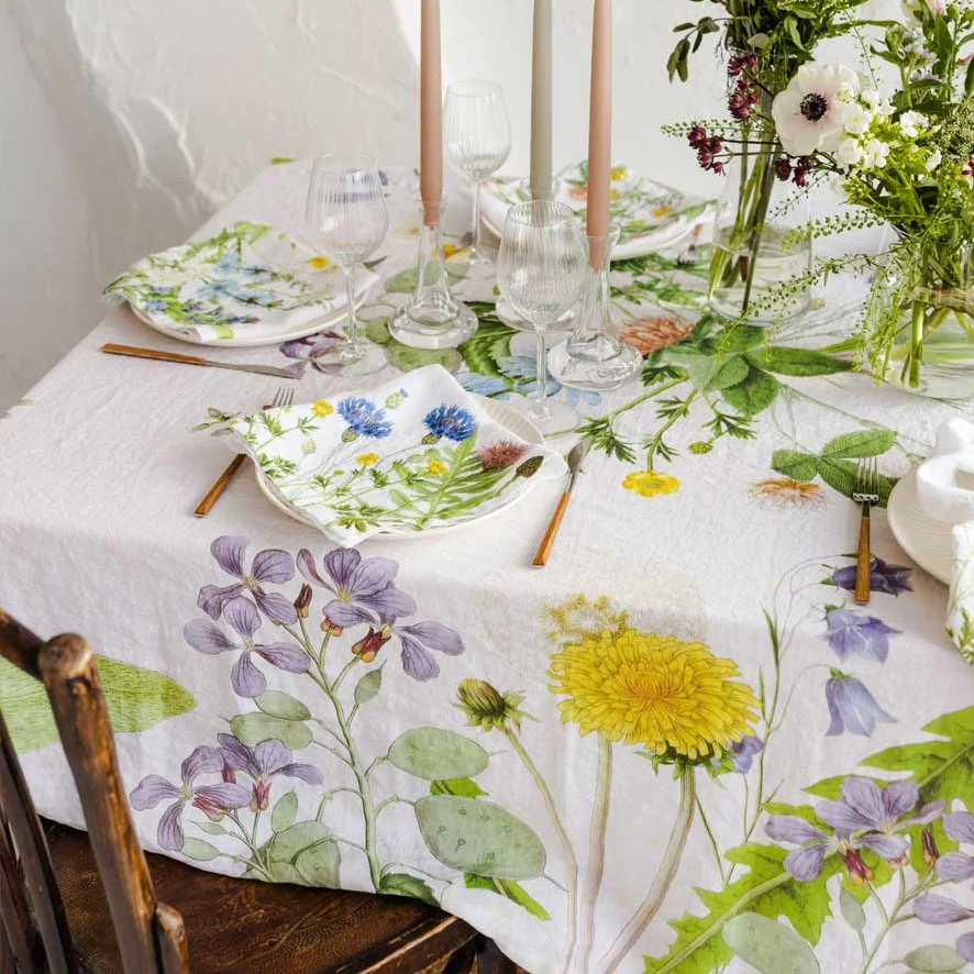 4006S-FW-tablecloth-linen-field-flowers-white-nappe-lin-fleurs-des-champs-linoroom-2