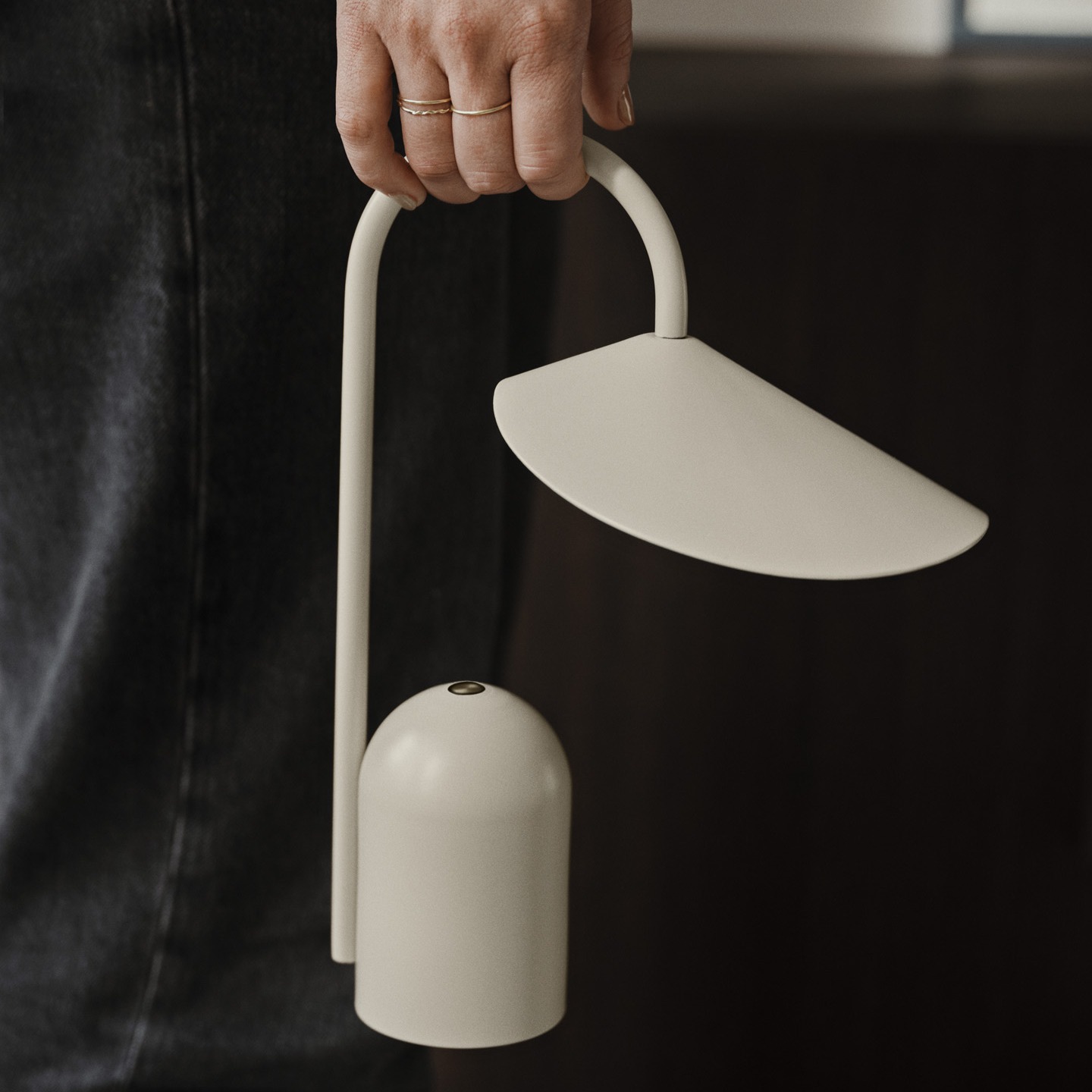 1104269285-arum-lampe-portable-cashmere-ferm-living-2