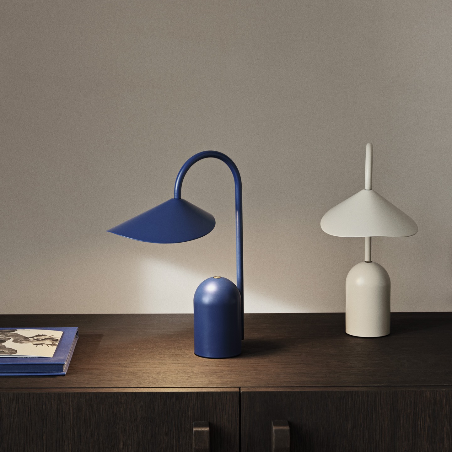1104269285-arum-lampe-portable-cashmere-ferm-living-3