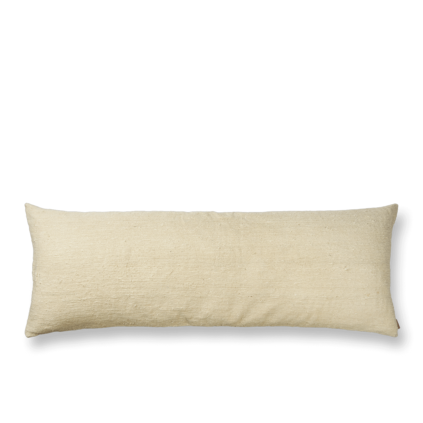 1104267551-coussin-nettle-long-naturel-ferm-living