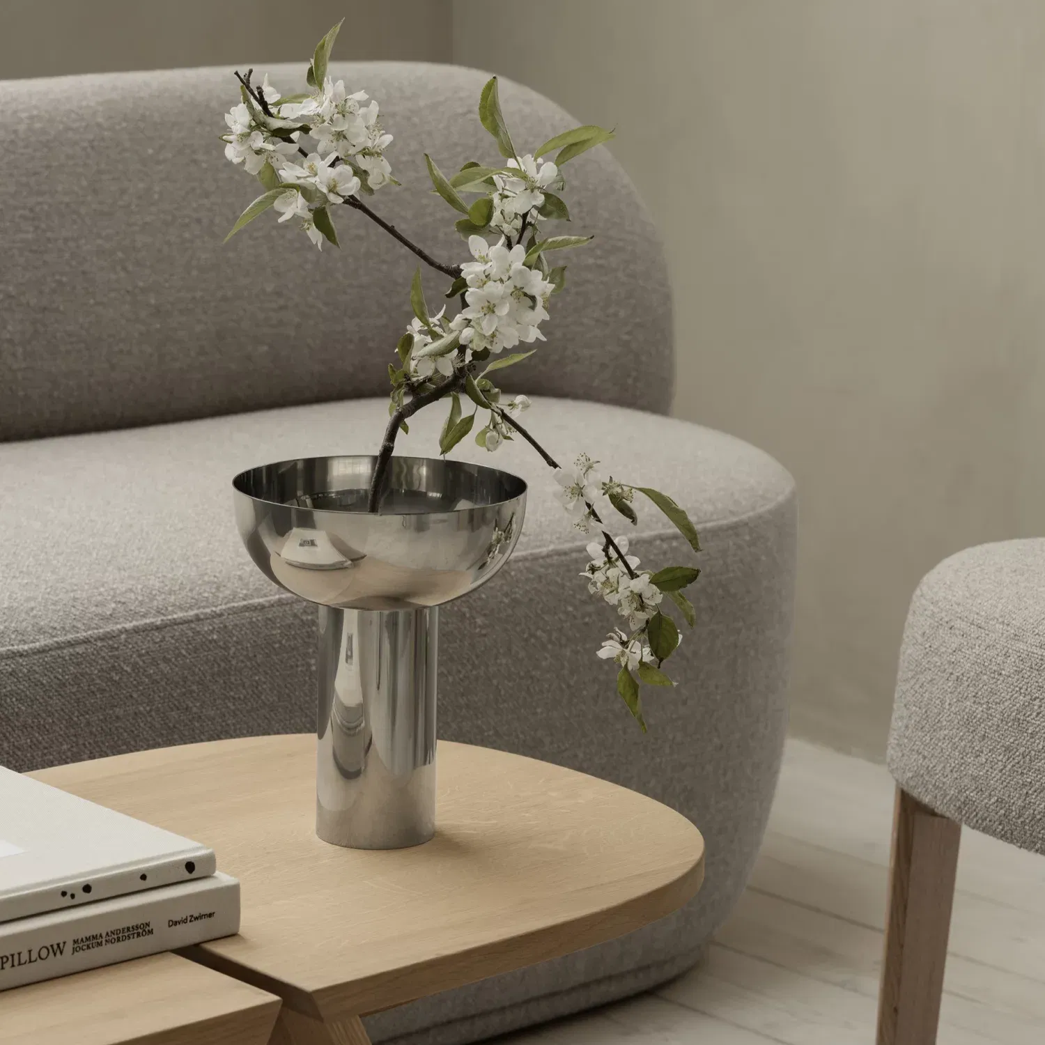 66981-vase-miyabi-acier-inoxidable-poli-taille-large-blomus-6