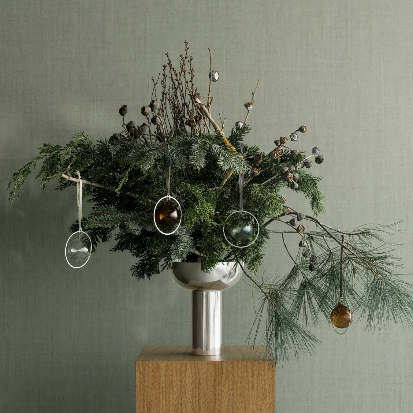 66981-vase-miyabi-acier-inoxidable-poli-taille-large-blomus-11