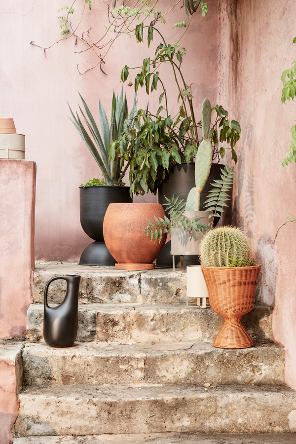 fermLIVING-SS22-AndoPot-AgnesPlantStand-image-1