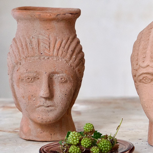 Screenshot 2025-04-25 at 14-44-32 Deborah-Terracotta-3-scaled-1.jpg (Image JPEG 1536 × 2048 pixels) - Redimensionnée (27%)