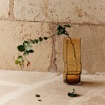 vase-muro-ambre-verre-recycle-h30-ferm-living1