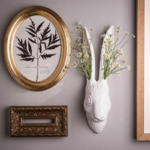 HERR-KOWALSKI-lievre-porcelaine-blanche-vase-mural-pâques-3