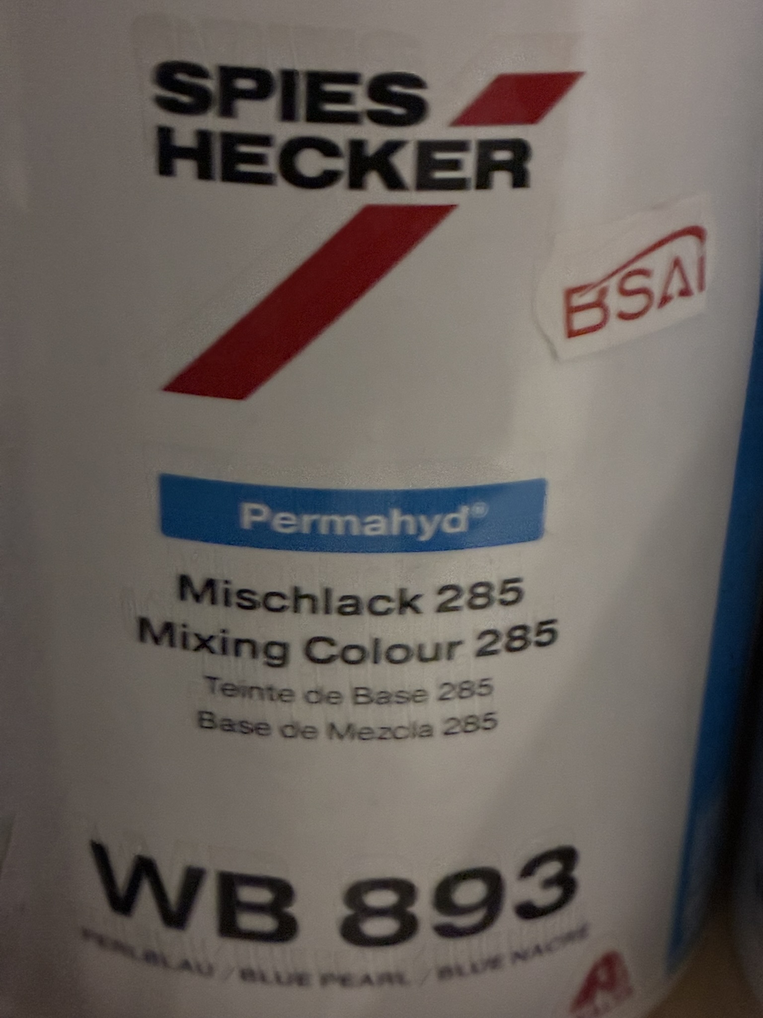 wb893