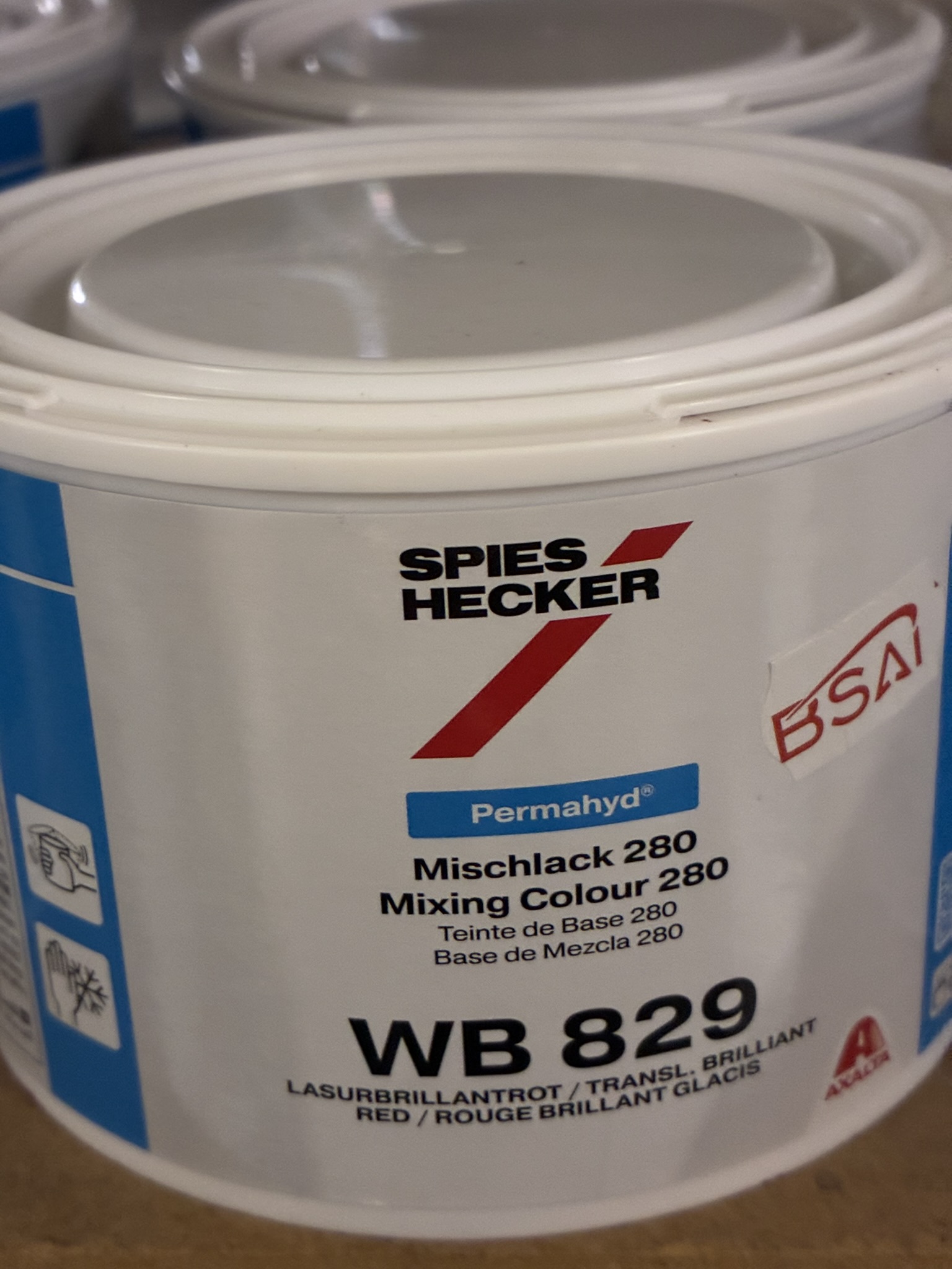 wb829
