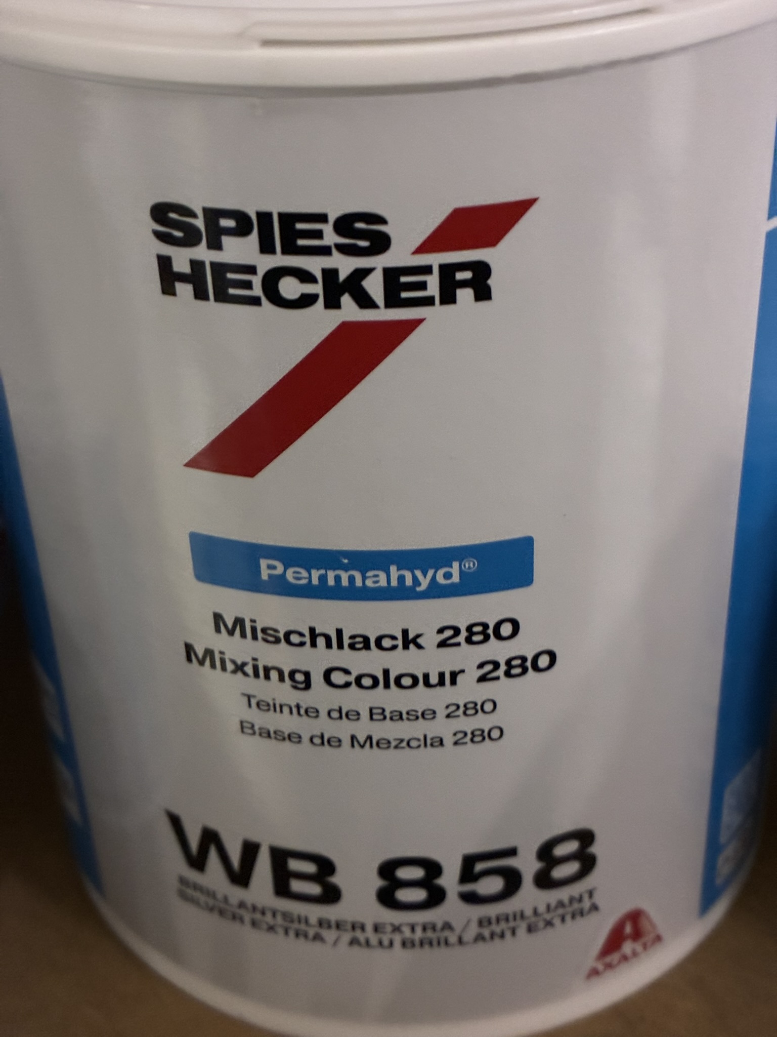 wb858
