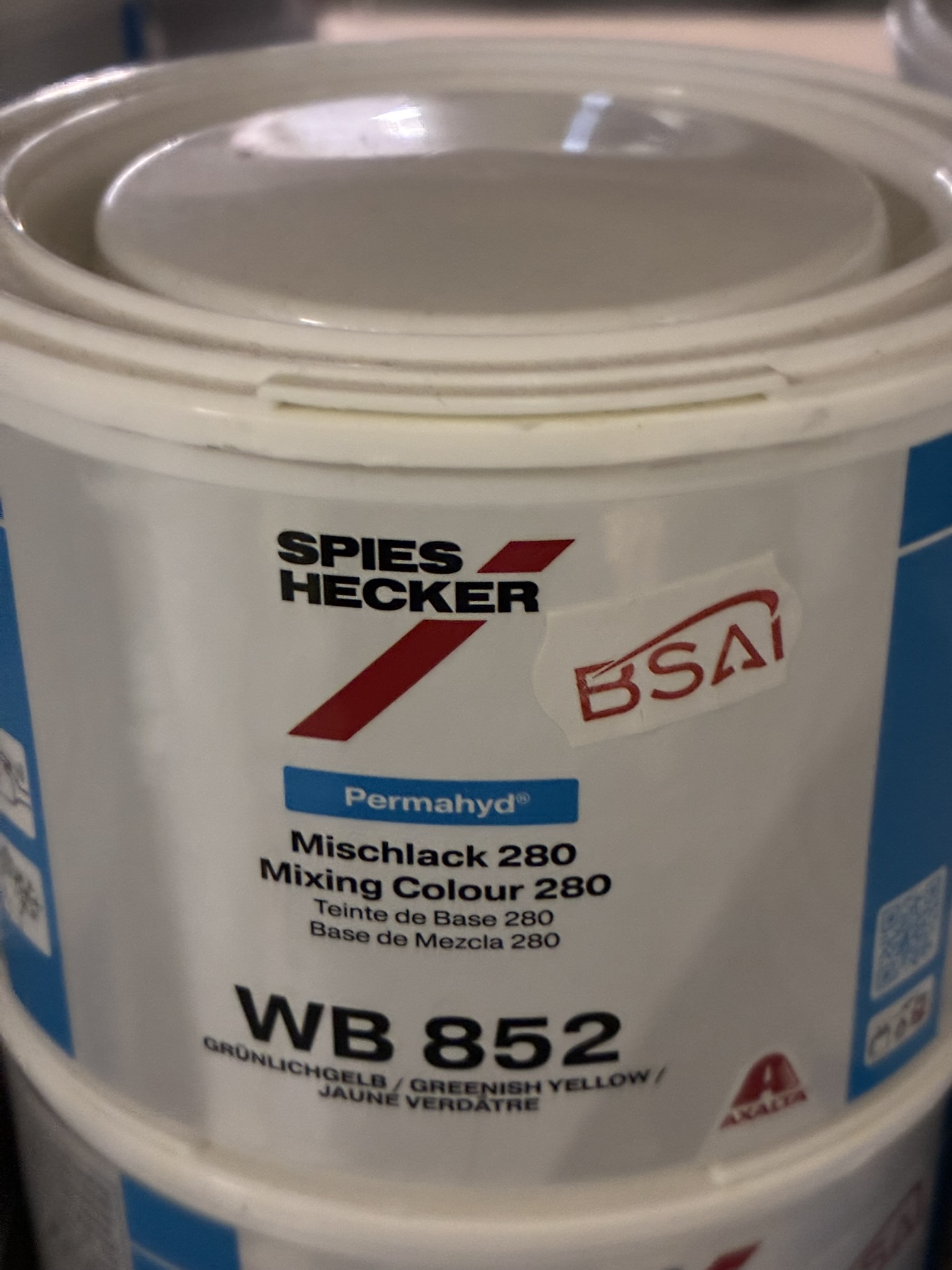 wb852