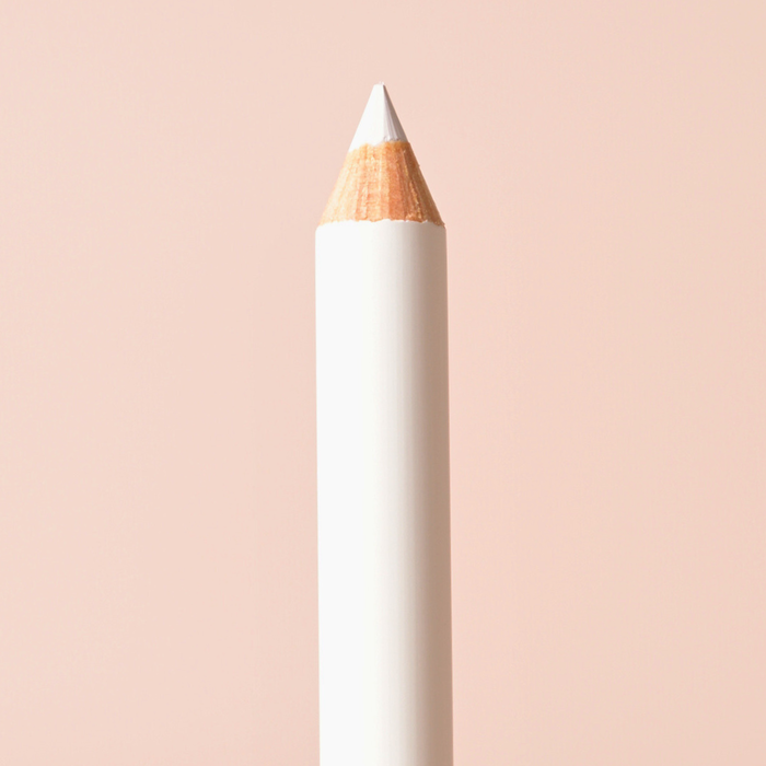 crayon-yeux-blanc-lunaire-avril