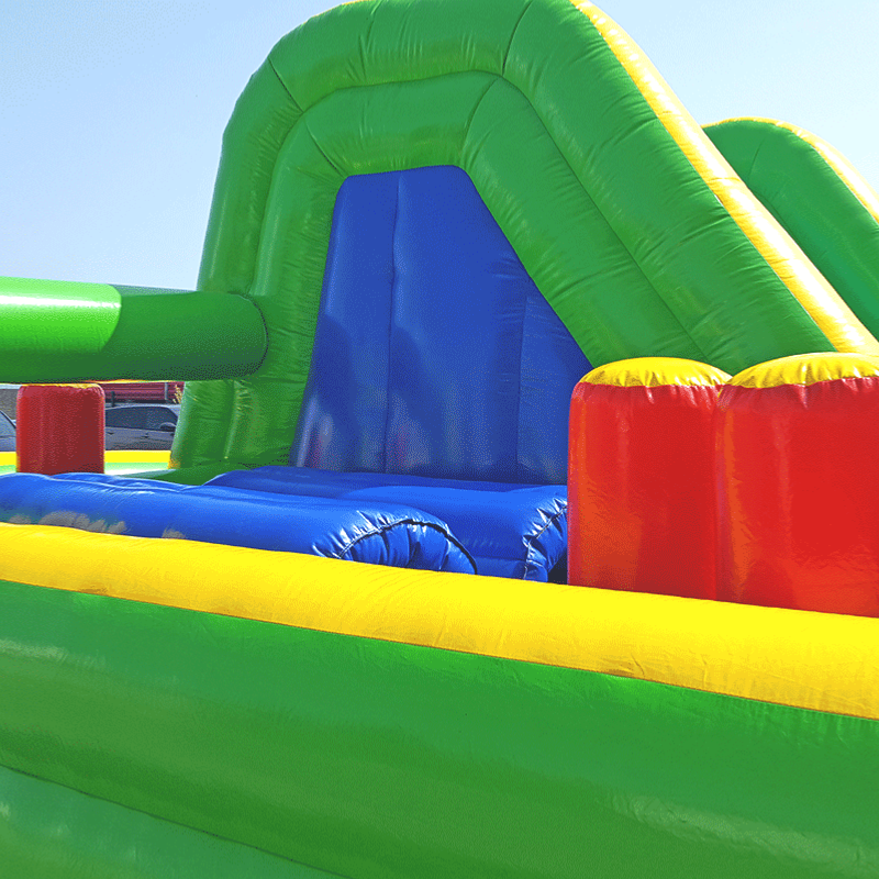 Parcours-Gonflable-Obstacles-6m-x-5m-toboggan-zoom