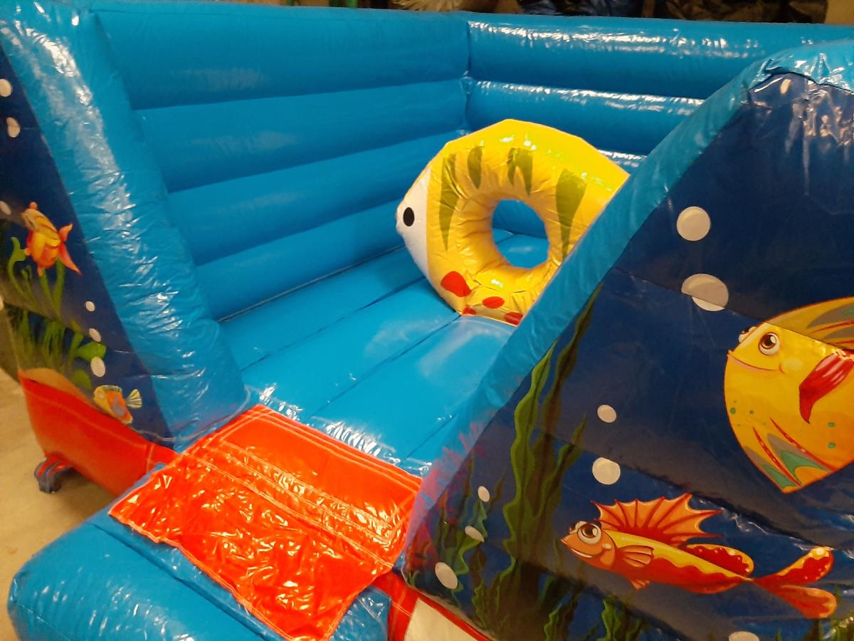 MINI CHATEAU MER GONFLABLE