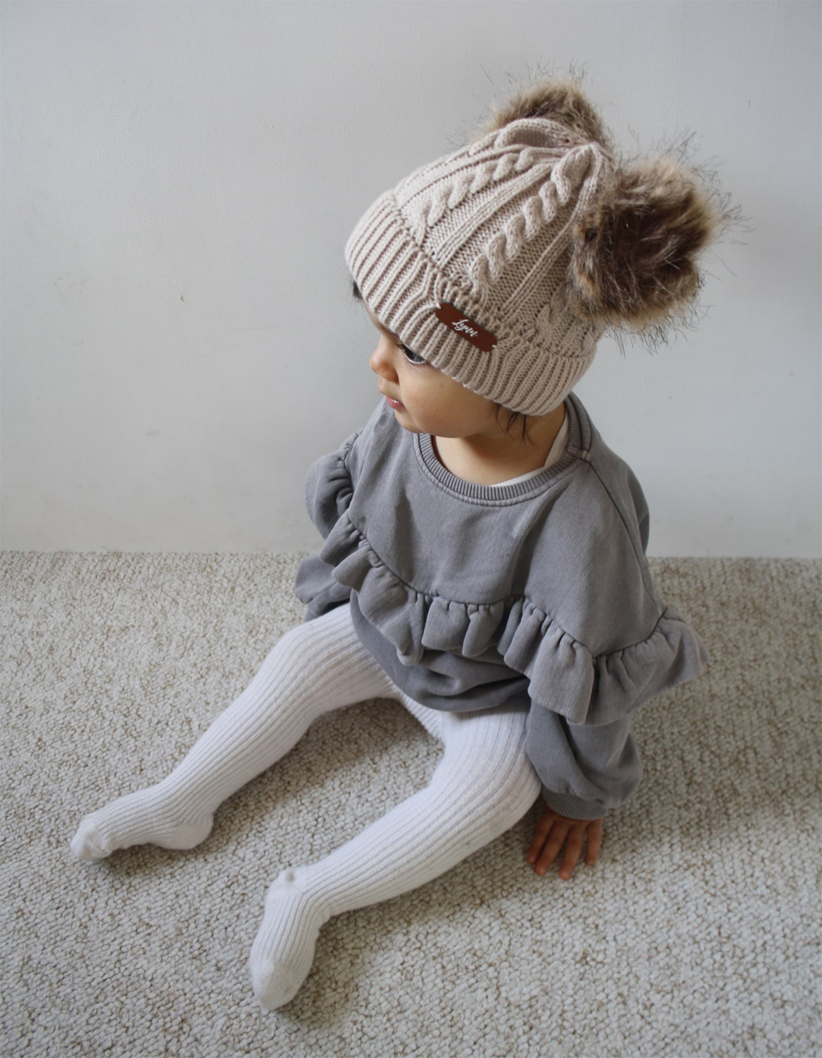 bonnet enfant lainage beige double pompon
