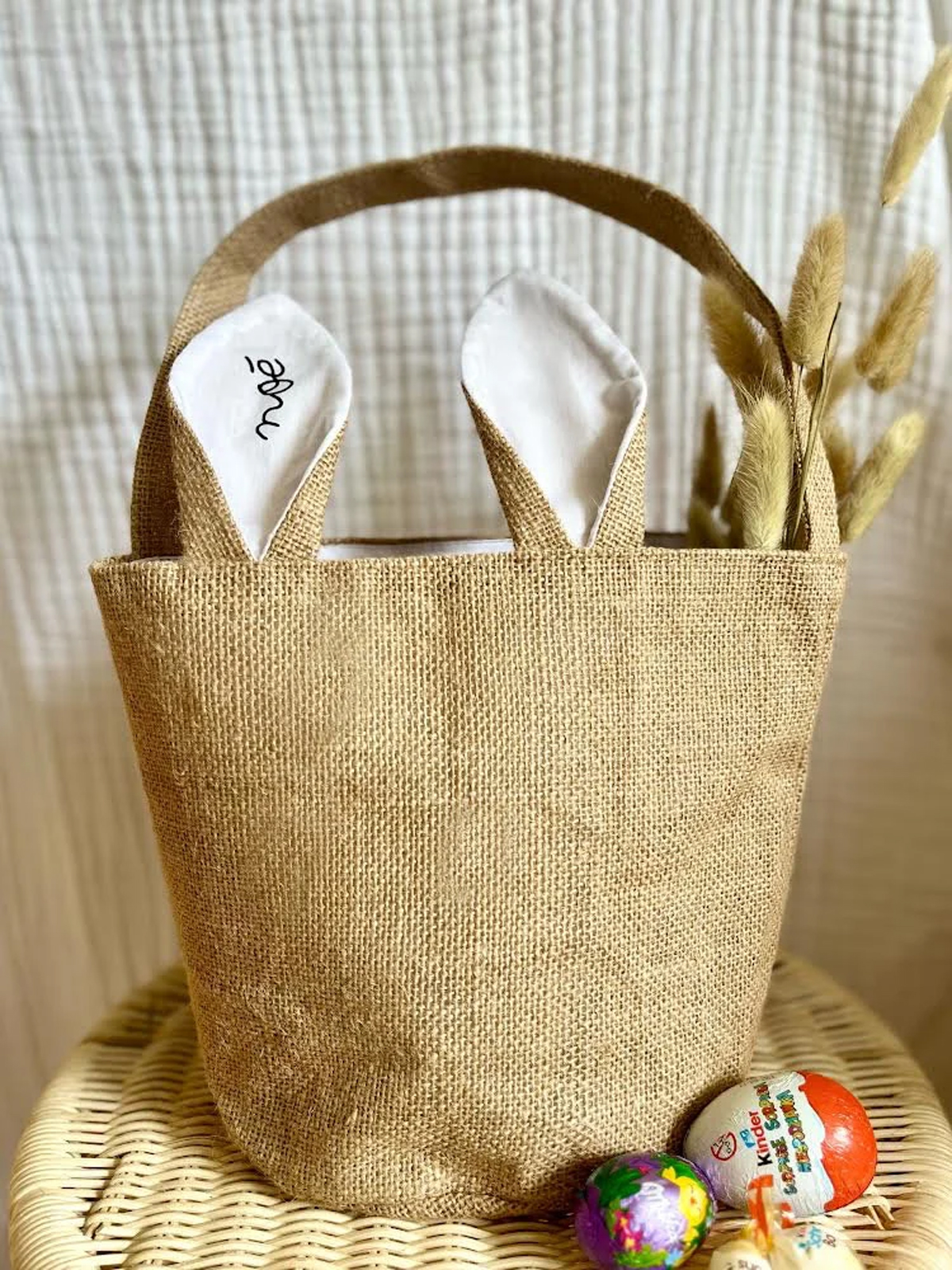 panier chasse aux oeufs en jute avec prénom enfant