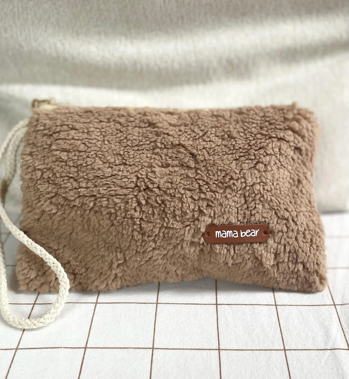 trousse en moumoute chocolat avec personnalisation